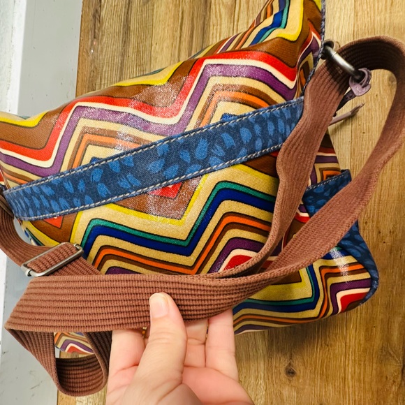 Multicolor Chevron Women's Shoulder Bag - Picture 10 of 11